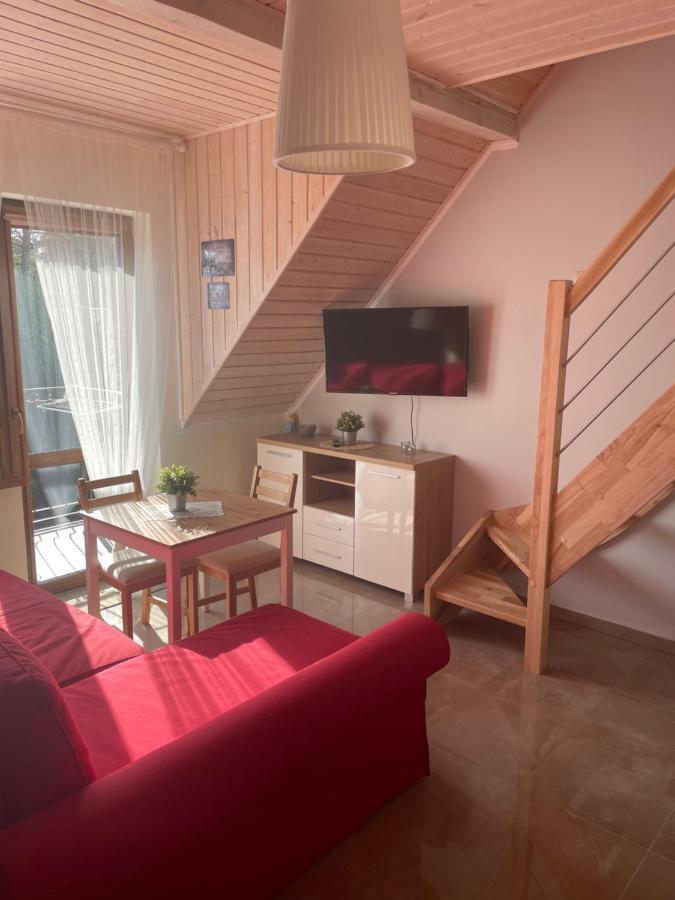 Sosnowa Mila - Domy I Apartamenty Pobierowo Eksteriør billede